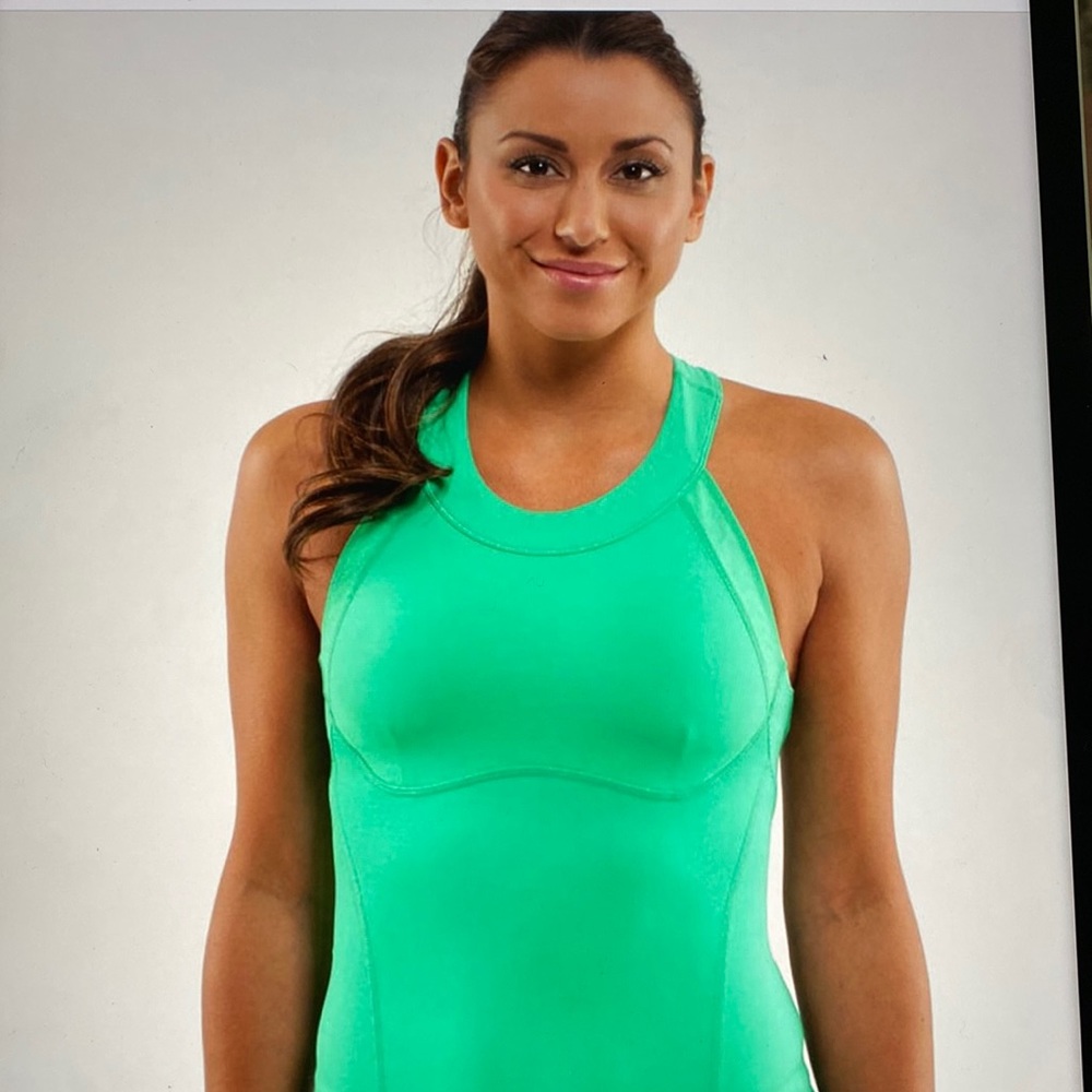 🍋Lululemon Run: Make It
Count Tank
Very Green / Fresh Teal Size 6 - Picture 5 of 12